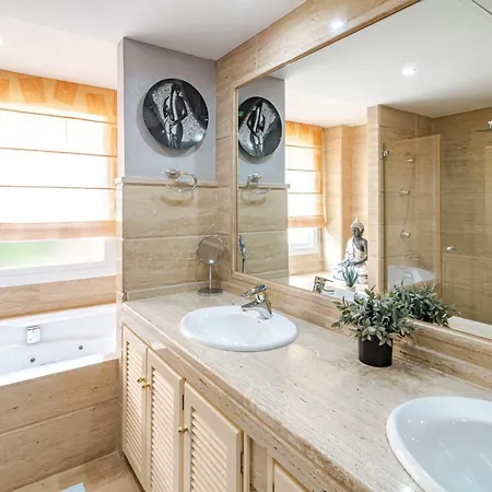 Albatross Hill 6-1b * Marbella