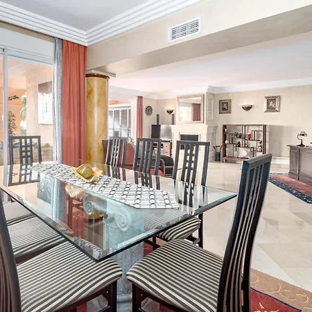 Albatross Hill 6-1b Apartman