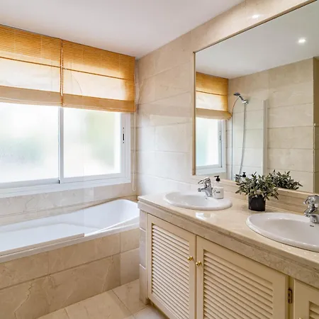 Albatross Hill 6-1b Apartman *